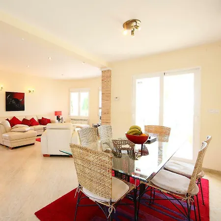 Villa Puesta Del Sol By Interhome *